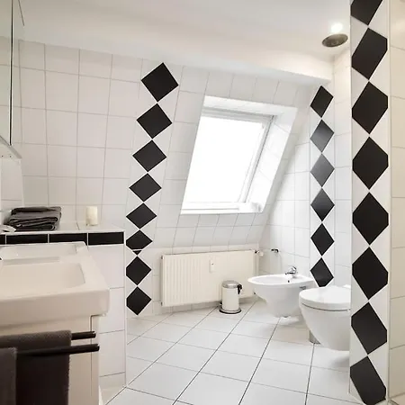 Apartment 5 Secret Escape Above *