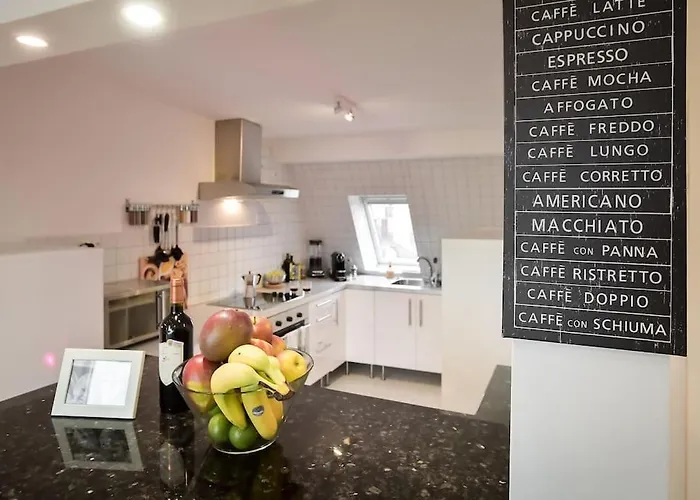 5 Secret Escape Above *