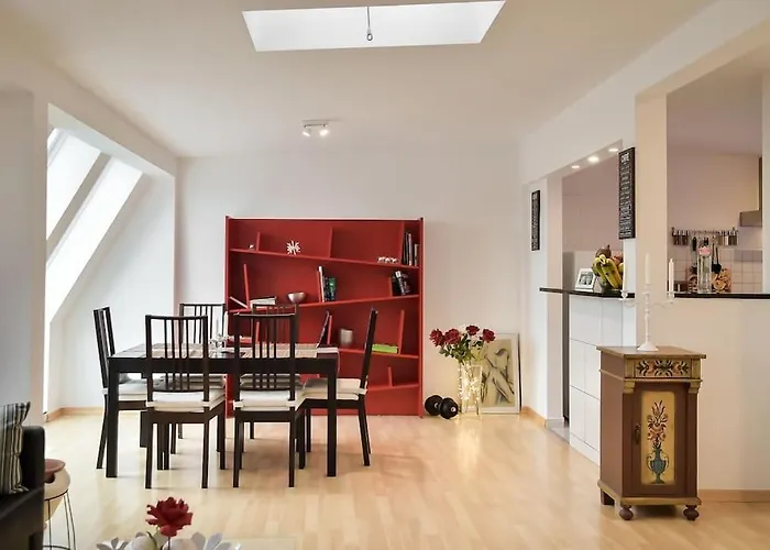 5 Secret Escape Above * Estugarda