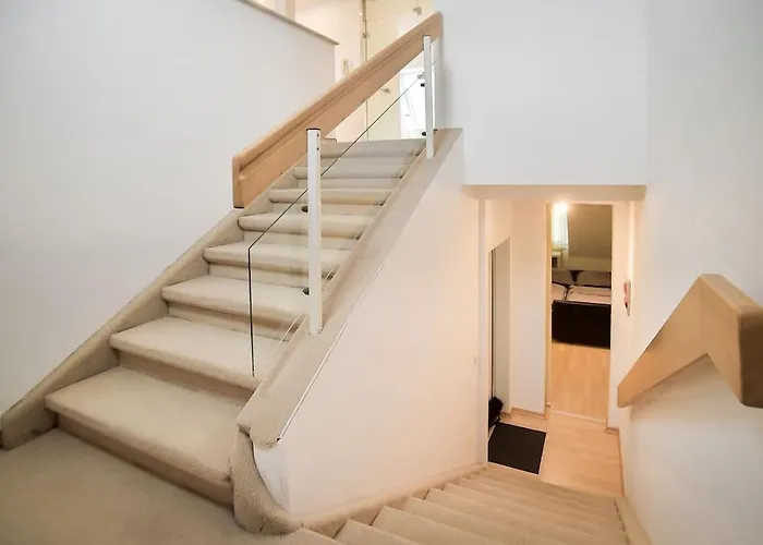 5 Secret Escape Above Апартаменты